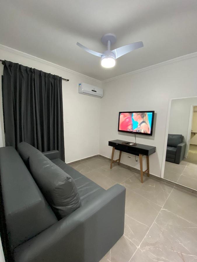 Flat - Acomoda Ate 4 Hospedes - Bairro Do Gonzaga - Santos Sp Luaran gambar